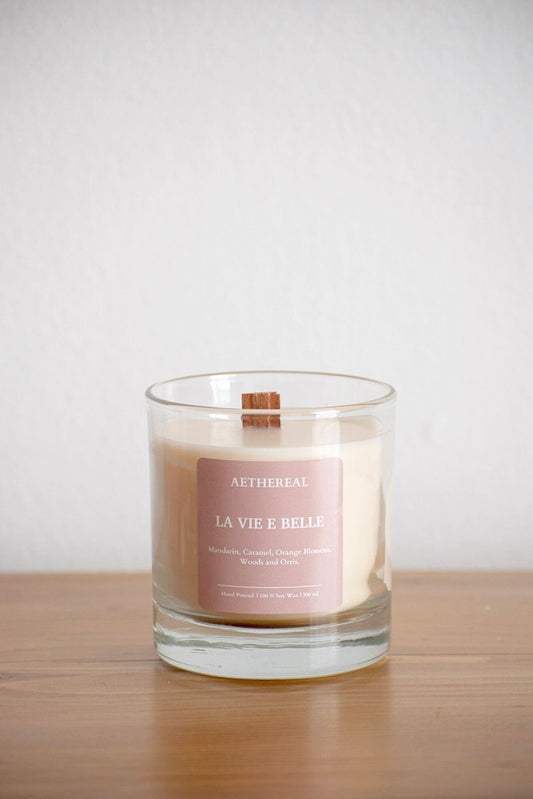 La Vie E Belle Candle