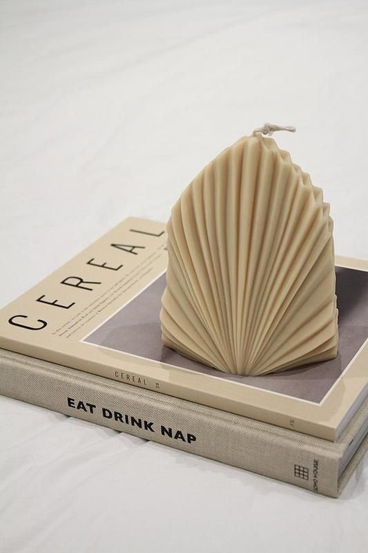 Shell candle