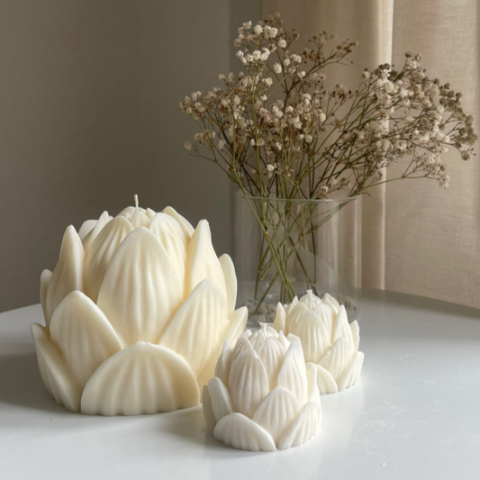 Lotus Candle