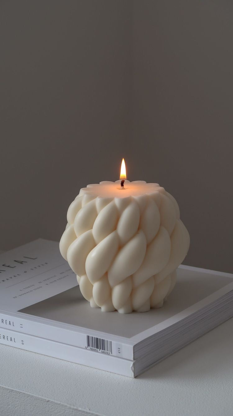Bond Candle