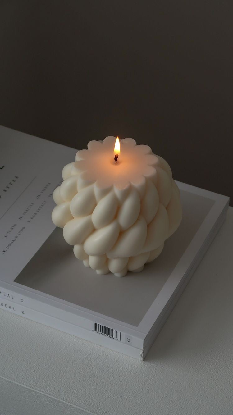 Bond Candle
